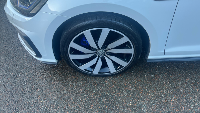 Volkswagen Golf 1.4 TSI GTE Advance 5dr DSG Hatchback